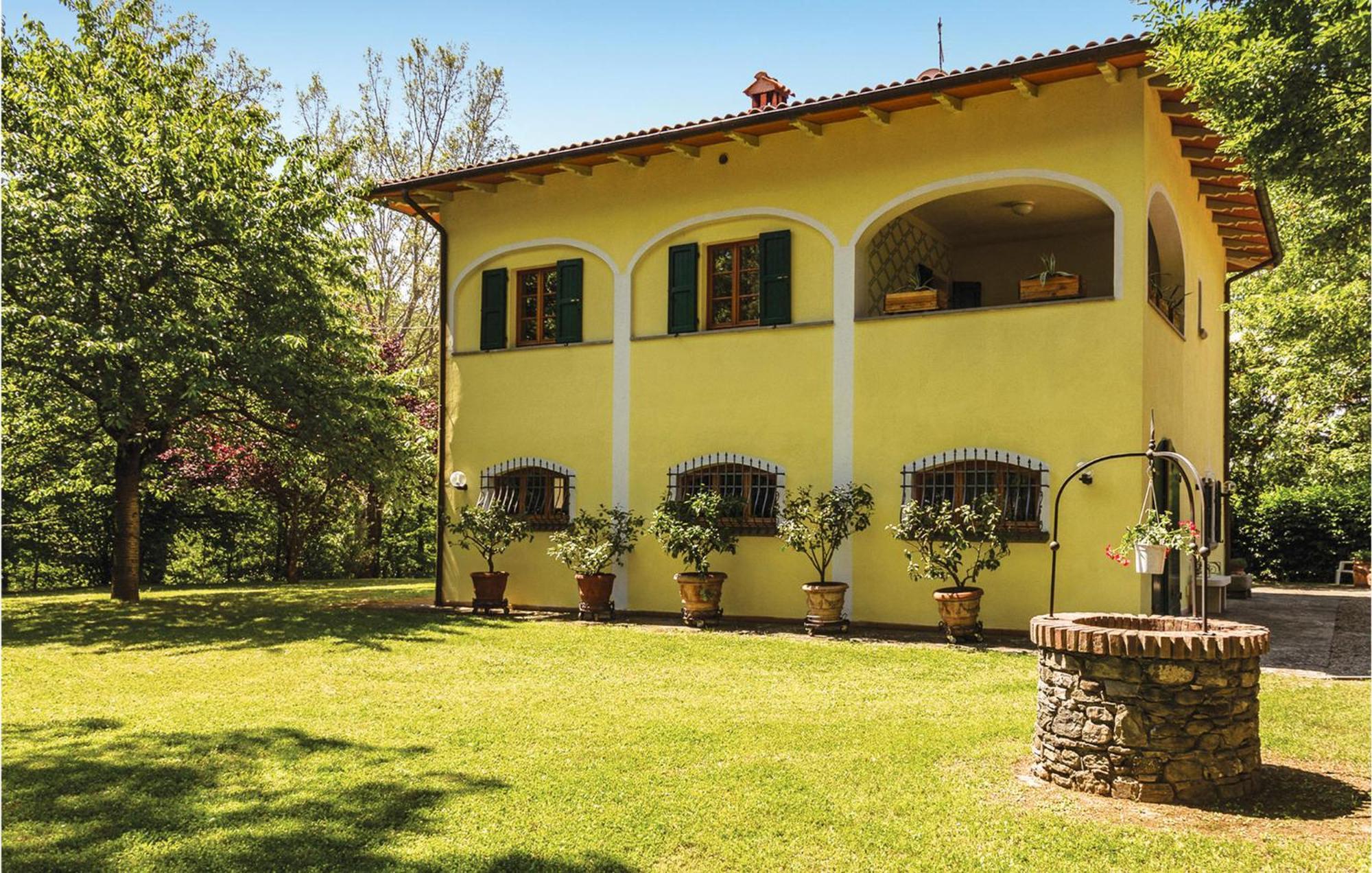 5 Bedroom Amazing Home In Partina Ar Сочи Экстерьер фото